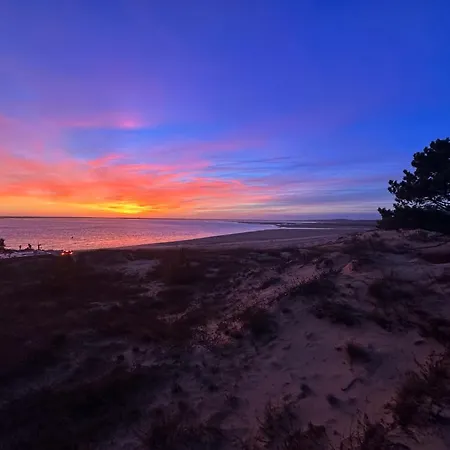 3 Pieces A 100m De La Avec Patio Et Parking - Fr-1-705-37 Дом отдыха