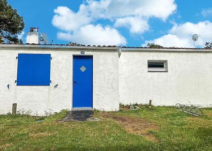 بيت للعطل 3 Pieces A 100m De La Avec Patio Et Parking - Fr-1-705-37 لو ماثيز